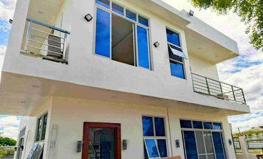 NEWLY BUILT HOUSE AND LOT FOR SALE WALKING DISTANCE IN THE BEACH