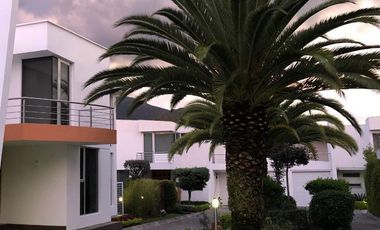 Casa de Venta, Sector Ventura Mall, muy cerca de vias principales