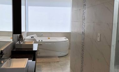 Casa de Venta, Sector Ventura Mall, muy cerca de vias principales