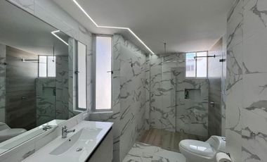 Casa de Venta, Sector Ventura Mall, muy cerca de vias principales