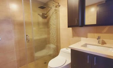 VENTA DE CASA 3 DORMITORIOS Y ESTUDIO,  MIRASIERRA, VALLE DE LOS CHILLOS