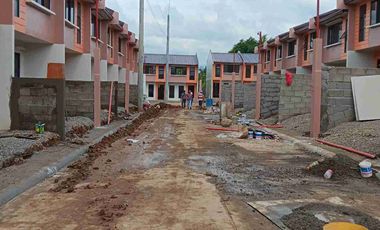 FOR SALE TOWNHOUSE TYPE IN DECA HOMES TACUNAN MINTAL DAVAO