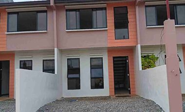 FOR SALE HOUSE AND LOT TOWNHOUSE TYPE IN DECA HOMES TACUNAN MINTAL