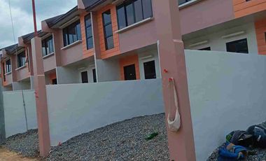 FOR SALE HOUSE AND LOT TOWNHOUSE TYPE IN DECA HOMES TACUNAN MINTAL