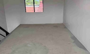FOR SALE HOUSE AND LOT TOWNHOUSE TYPE IN DECA HOMES TACUNAN MINTAL