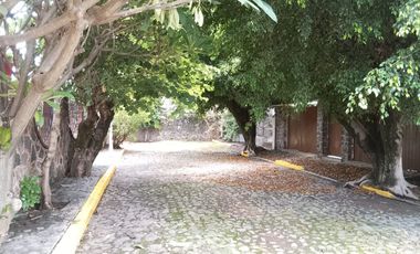 CASA EN VENTA, CON ALBERCA, AMPLIO JARDIN, FRACCIONAMIENTO LA PALMA, JIUTEPEC, MORELOS