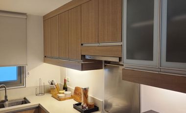 FOR SALE/LEASE: Condominium in Parkway Place, Brgy. Alabang, Muntinlupa City