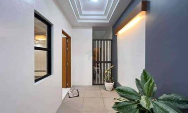 For Sale House & Lot located in BF Resort Village,Talon 2, Las Piñas City