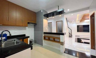 For Sale House & Lot located in BF Resort Village,Talon 2, Las Piñas City