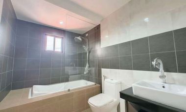 For Sale House & Lot located in BF Resort Village,Talon 2, Las Piñas City