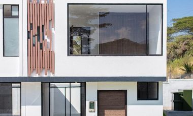 Pomasqui, Casa por Estrenar, Dentro de Conjunto Privado