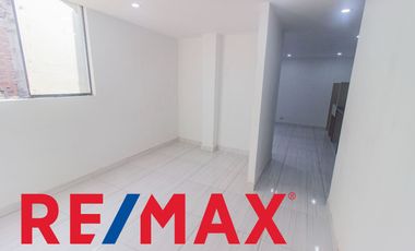 SE VENDE MINI DEPARTAMENTO EN SAN JUAN DE MIRAFLORES CERCA A LA AVENIDA SAN JUAN EN CUARTO PISO