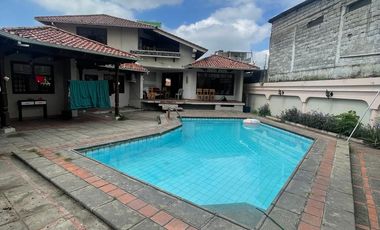 En venta casa de 7 dormitorios en cdla.Albonor.