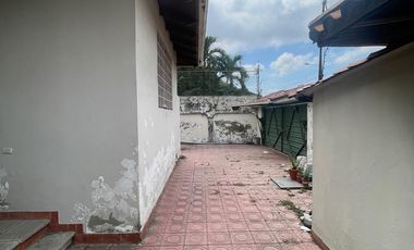 En venta casa de 7 dormitorios en cdla.Albonor.
