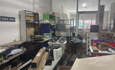 VENTA DE EDIFICIO CON OFICNA Y BODEGA, COL MODERNA