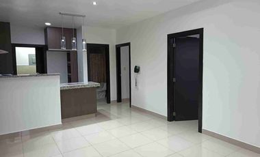 Se alquila departamento en Samborondón sector UEES