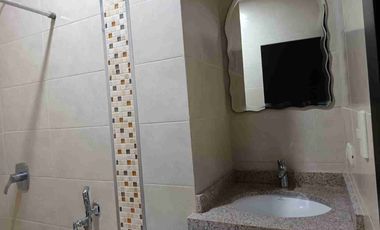 Se alquila departamento en Samborondón sector UEES