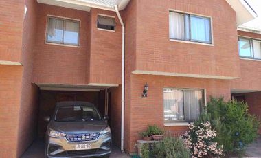 Casa en condominio Patio Inglés