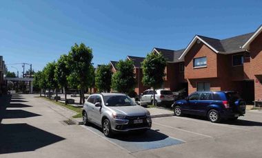 Casa en condominio Patio Inglés