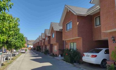 Casa en condominio Patio Inglés