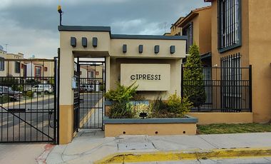 CASA EN VENTA EN TECAMAC EN FRACCIONAMIENTO