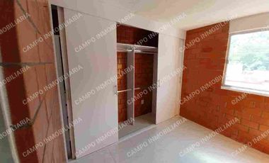 VENTA CASA FRACCIONAMIENTO JARDINES DE XOCHITEPEC, XOCHITEPEC MORELOS. 
CASA TOTALMENTE REMODELADA CON PORTÓN ELÉCTRICO.