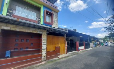 RUMAH 4 LANTAI COCOK UNTUK KOS-KOSAN DI TENGAH KOTA MALANG