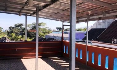 RUMAH 4 LANTAI COCOK UNTUK KOS-KOSAN DI TENGAH KOTA MALANG