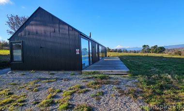 Espectacular Casa Nordhaus con Vista al Lago Panguipulli y Volcán Villarrica
