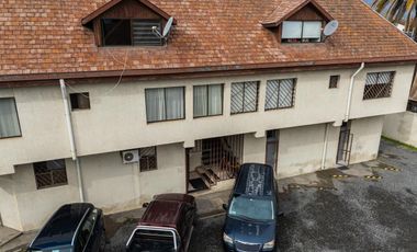 VENTA DEPARTAMENTO DE 2 PISOS, RODEADO DE COLEGIOS, GIMNASIO, COMERCIO, IDEAL PARA OFICINAS, VIVIENDA