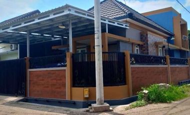 RUMAH MINIMALIS 4 KAMAR TIDUR DI WAING - LOWOKWARU - KOTA MALANG