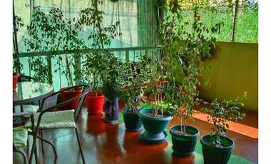 Vende Hermosa casa en el casco patrimonial en Santiago, Barrio Yungay, Avenida Ricardo Cumming N 582, 584