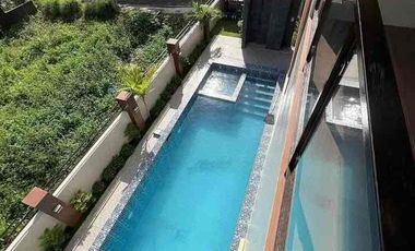 BRAND new house with pool in Talamban