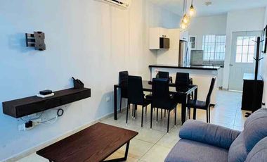 Vive con Estilo y Confort en Esta Hermosa Casa Amueblada con Alberca y Seguridad 24/7!