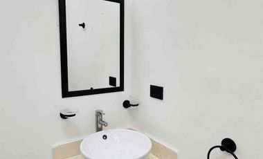 Vive con Estilo y Confort en Esta Hermosa Casa Amueblada con Alberca y Seguridad 24/7!