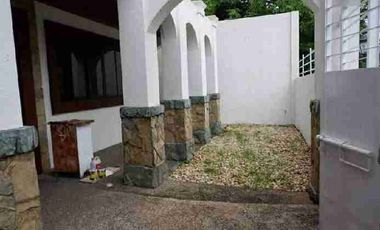HOUSE AND LOT FOR SALE at  Kingsville Executive Village along Marcos Highway Lower  Antipolo City.