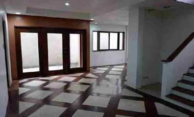 HOUSE AND LOT FOR SALE at  Kingsville Executive Village along Marcos Highway Lower  Antipolo City.