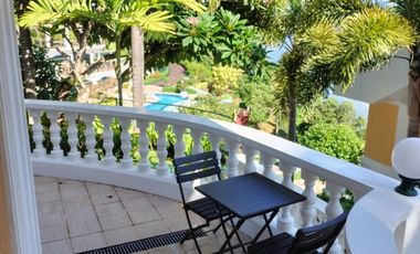 Pool Side Studio, embedded in the finest residential service object