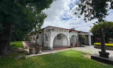 Se vende Hermosa Casa de una planta en Españita con Gran Jardín.