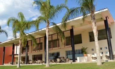 VENDO TERRENO PLANO EN PARAISO COUNTRY CLUB