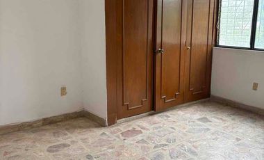 SE RENTA BONITO DEPARTAMENTO PARA OFICINAS, CONSULTORIOS O DEPAACHOS