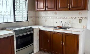 SE RENTA BONITO DEPARTAMENTO PARA OFICINAS, CONSULTORIOS O DEPAACHOS