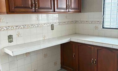 SE RENTA BONITO DEPARTAMENTO PARA OFICINAS, CONSULTORIOS O DEPAACHOS