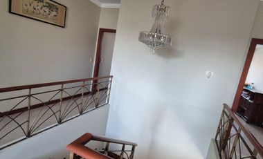 Casa en Venta en Urb. Rio Guayas, 5 Habitaciones, 4 Baños, Seguridad, Norte de Guayaquil