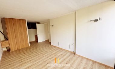 Venta 3D/2B en Av Las Condes, a pasos del Puente nuevo y 2 cuadras Mall Sport