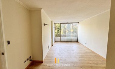 Venta 3D/2B en Av Las Condes, a pasos del Puente nuevo y 2 cuadras Mall Sport