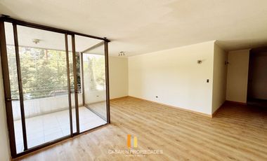 Venta 3D/2B en Av Las Condes, a pasos del Puente nuevo y 2 cuadras Mall Sport
