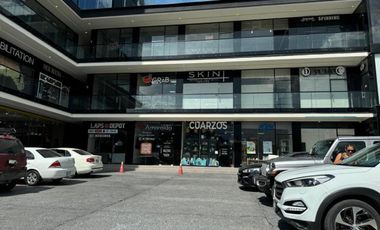 Local en Venta en Zona Sur (Torre Vetro) en Monterrey, Nuevo León
