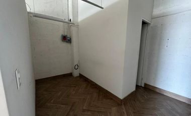 Local en Venta en Zona Sur (Torre Vetro) en Monterrey, Nuevo León