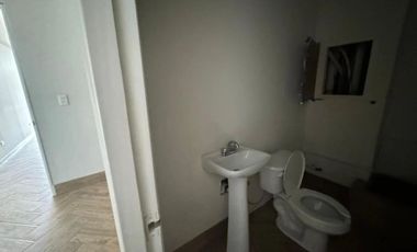 Local en Venta en Zona Sur (Torre Vetro) en Monterrey, Nuevo León